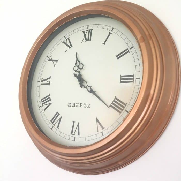 How to turn a tin can from the recycling pile into something pretty....