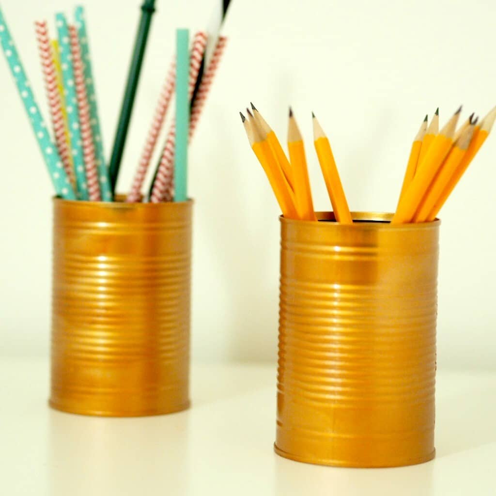 How to turn a tin can from the recycling pile into something pretty....