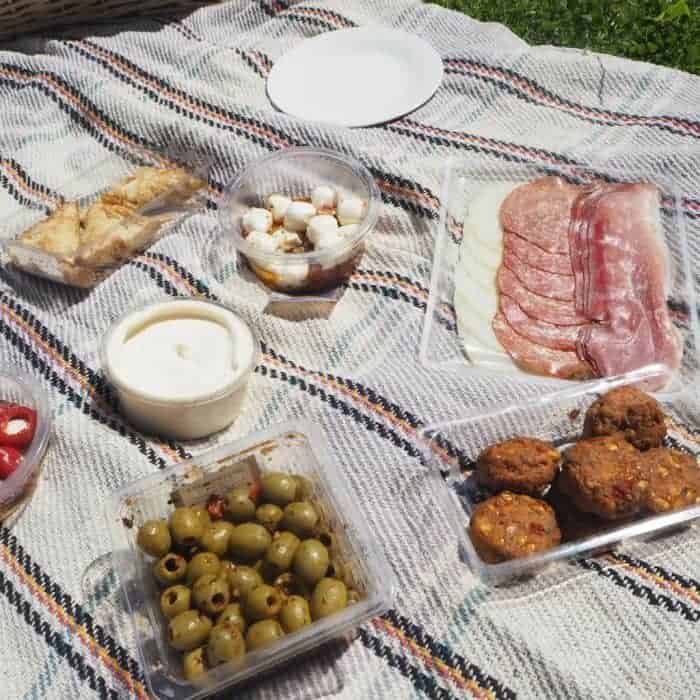 10 tips for a perfect picnic.... The Diary of a Frugal Family