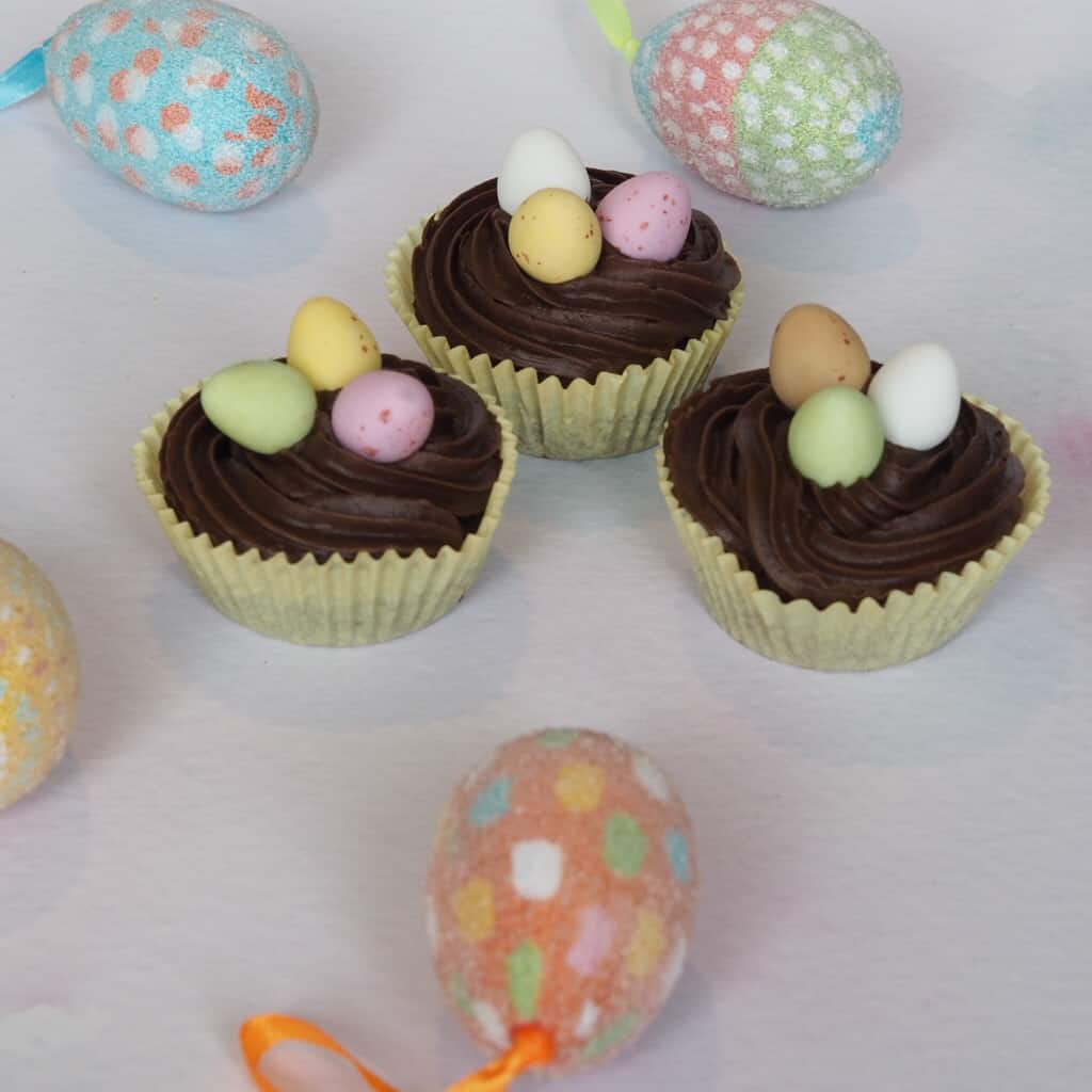 Eggstra Easy Easter Cupcakes {with a free Easter Cupcake Topper Printable}.... The Diary of a