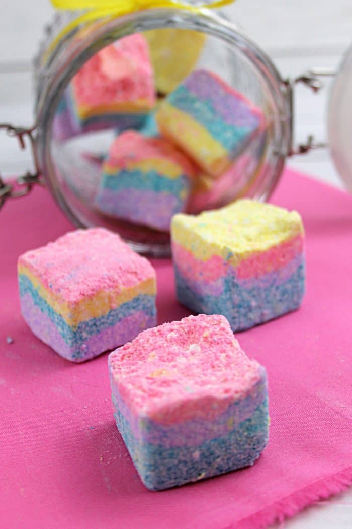 Soapy Unicorn Sugar Scrub Cubes - Easy DIY Beauty Tutorial that your kids are going to love making and using! #unicorn #diybeauty #fun #homemade