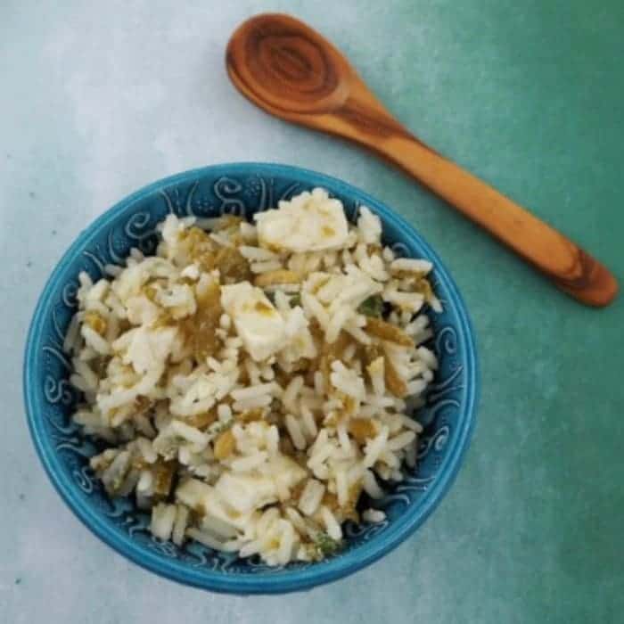 Super easy zesty green bean and feta rice salad #LoveYourLeftovers