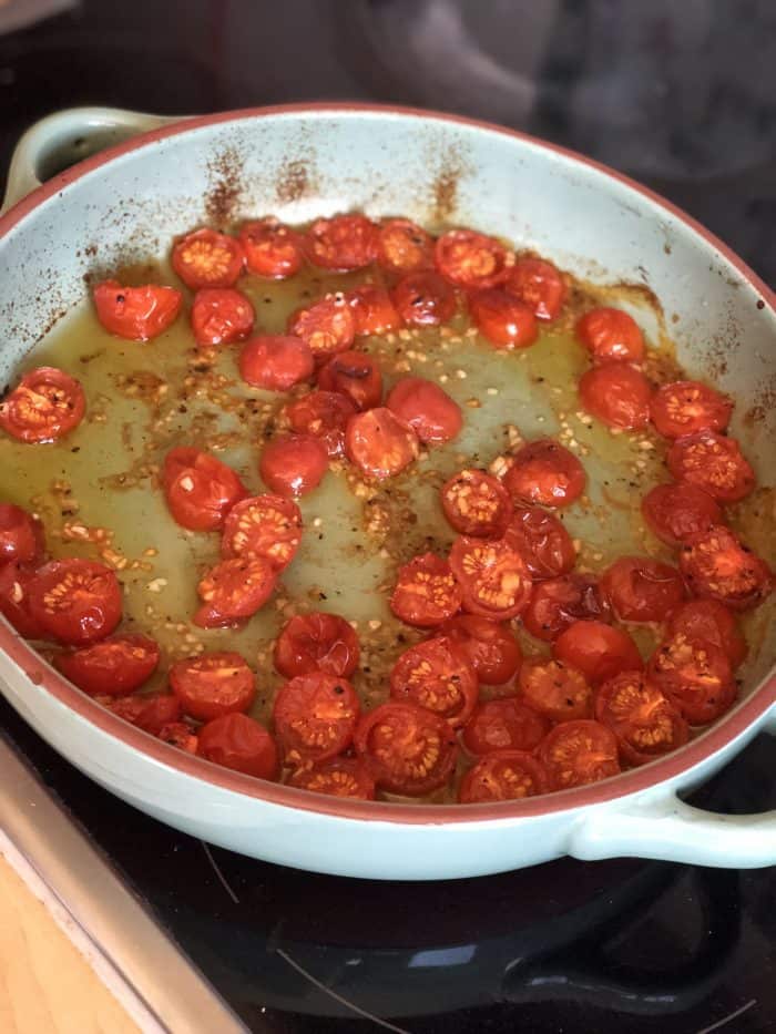 Garlic roasted cherry tomatoes 