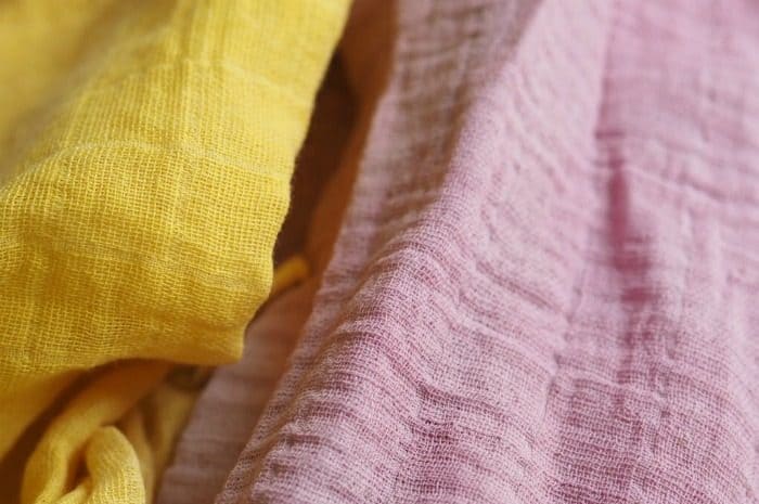 how to dye fabrics with food....